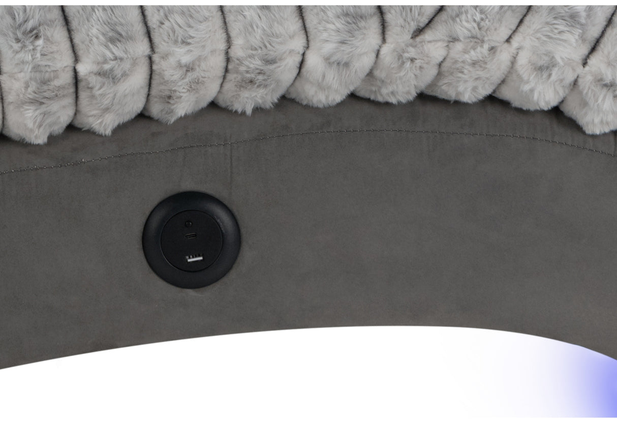 Dominic Nickel/Grey 36 Chaise With Usb - Home Elegance USA