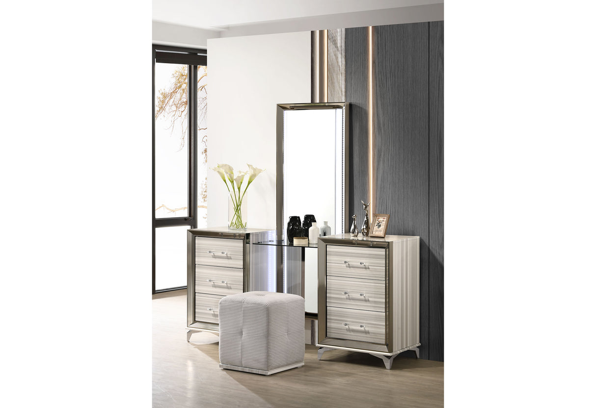 Zambrano White Vanity | Global Furniture USA