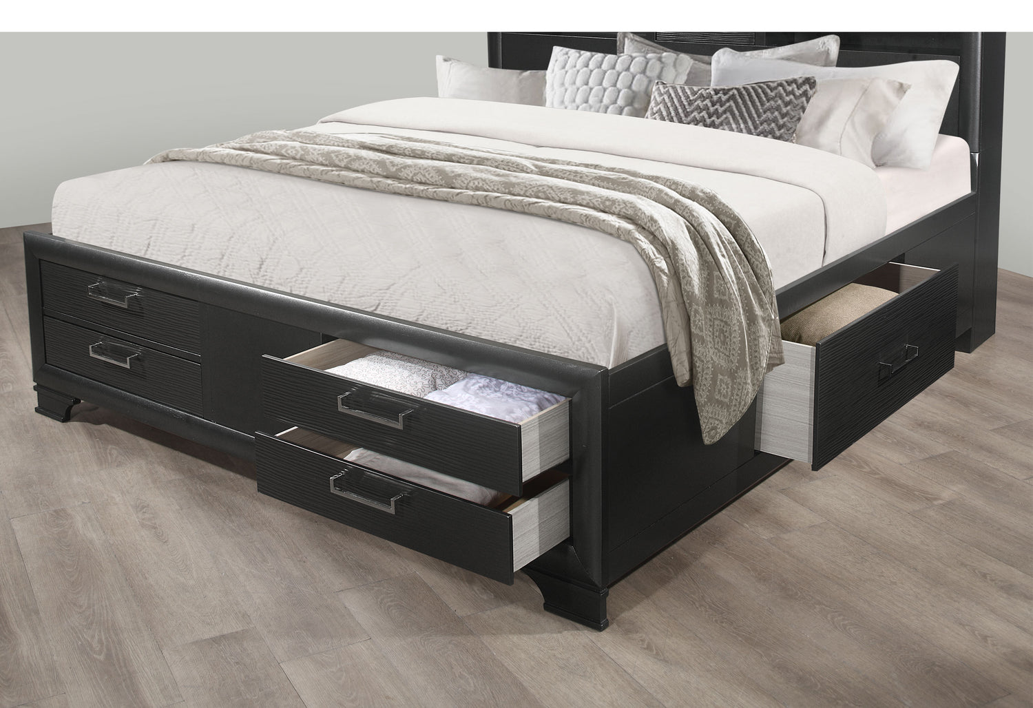 Jordyn Grey King Bed | Global - Home Elegance USA
