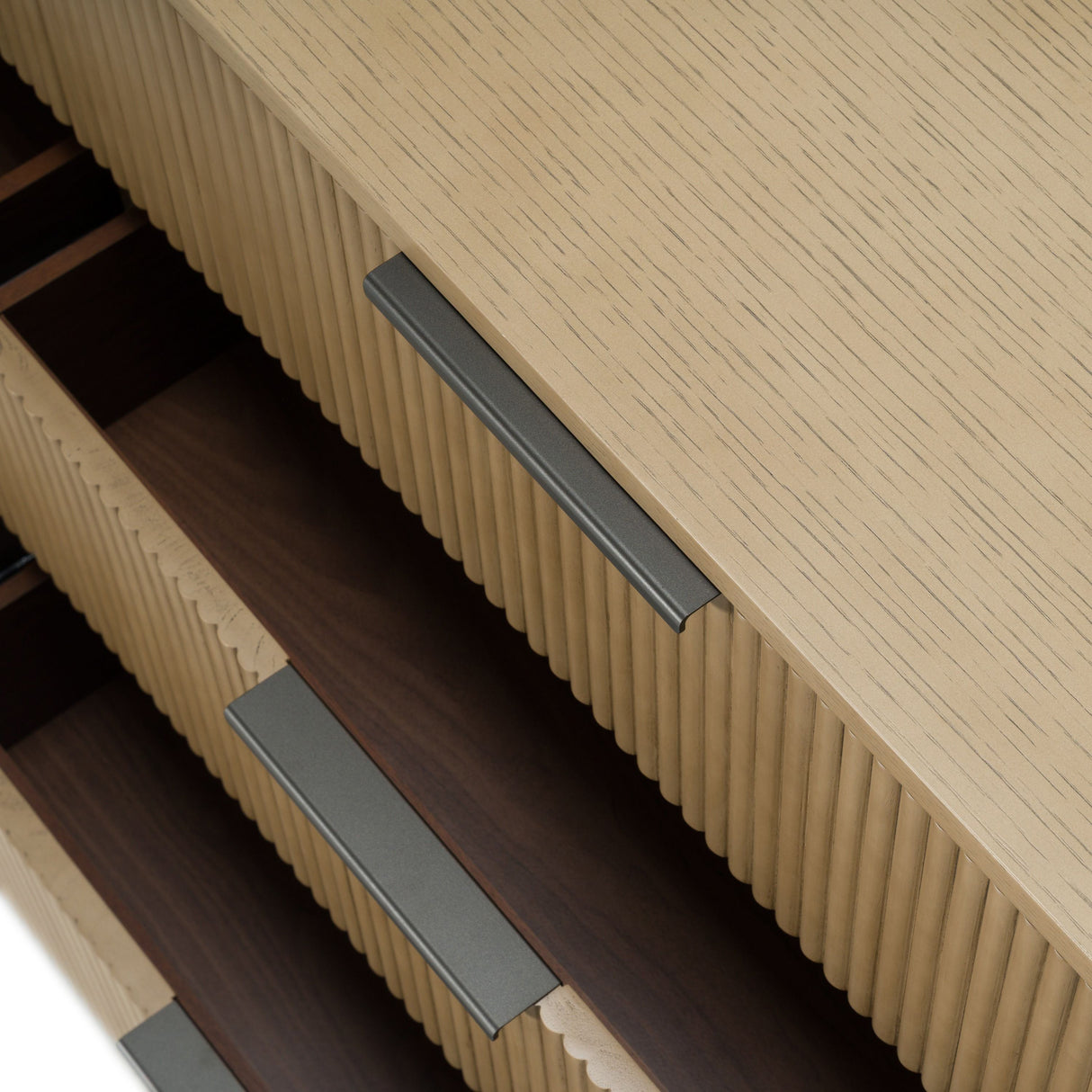 Nova Domus Santa Monica - Modern Natural Oak Dresser