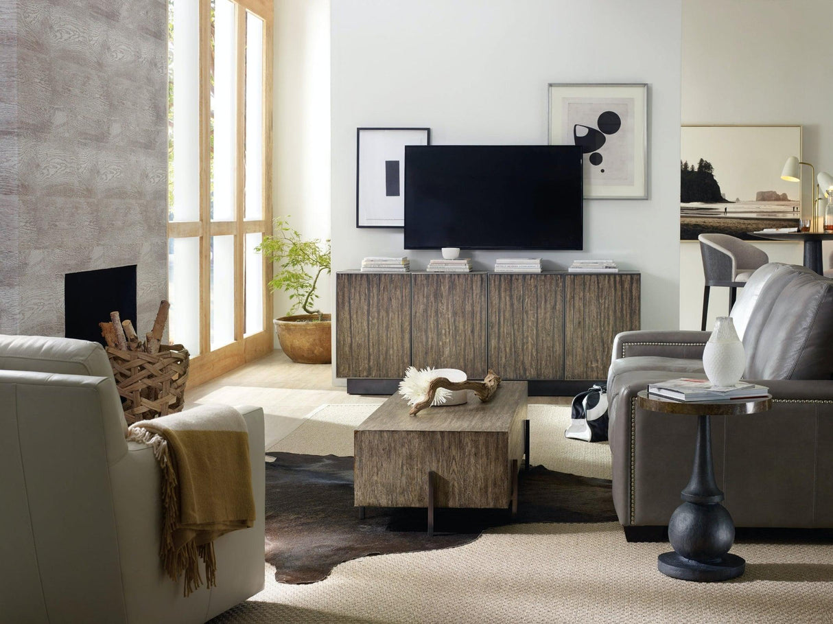 Curata Accent Table | Hooker | Home Elegance USA