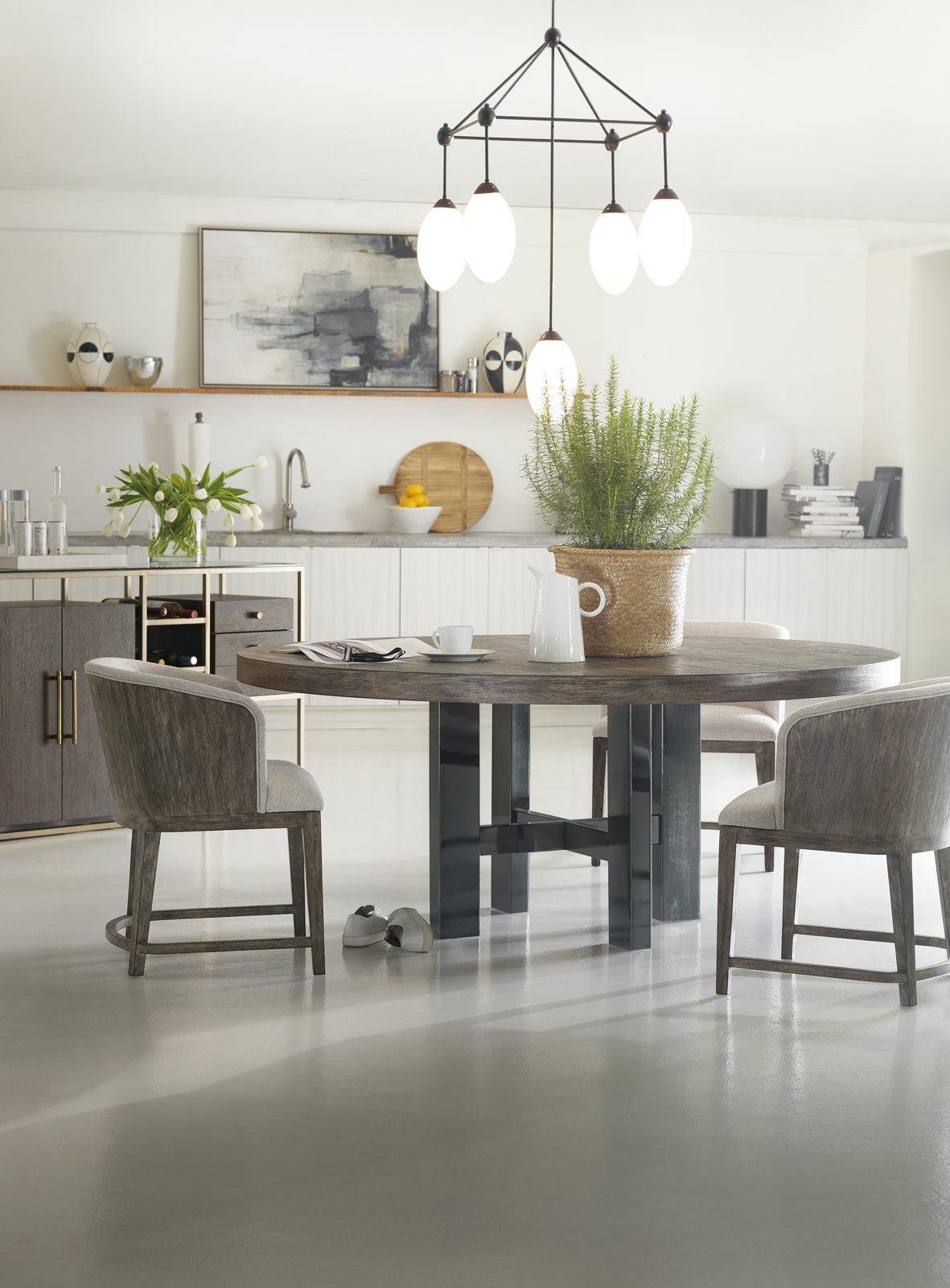 Curata Round Dining Table | Hooker | Home Elegance USA