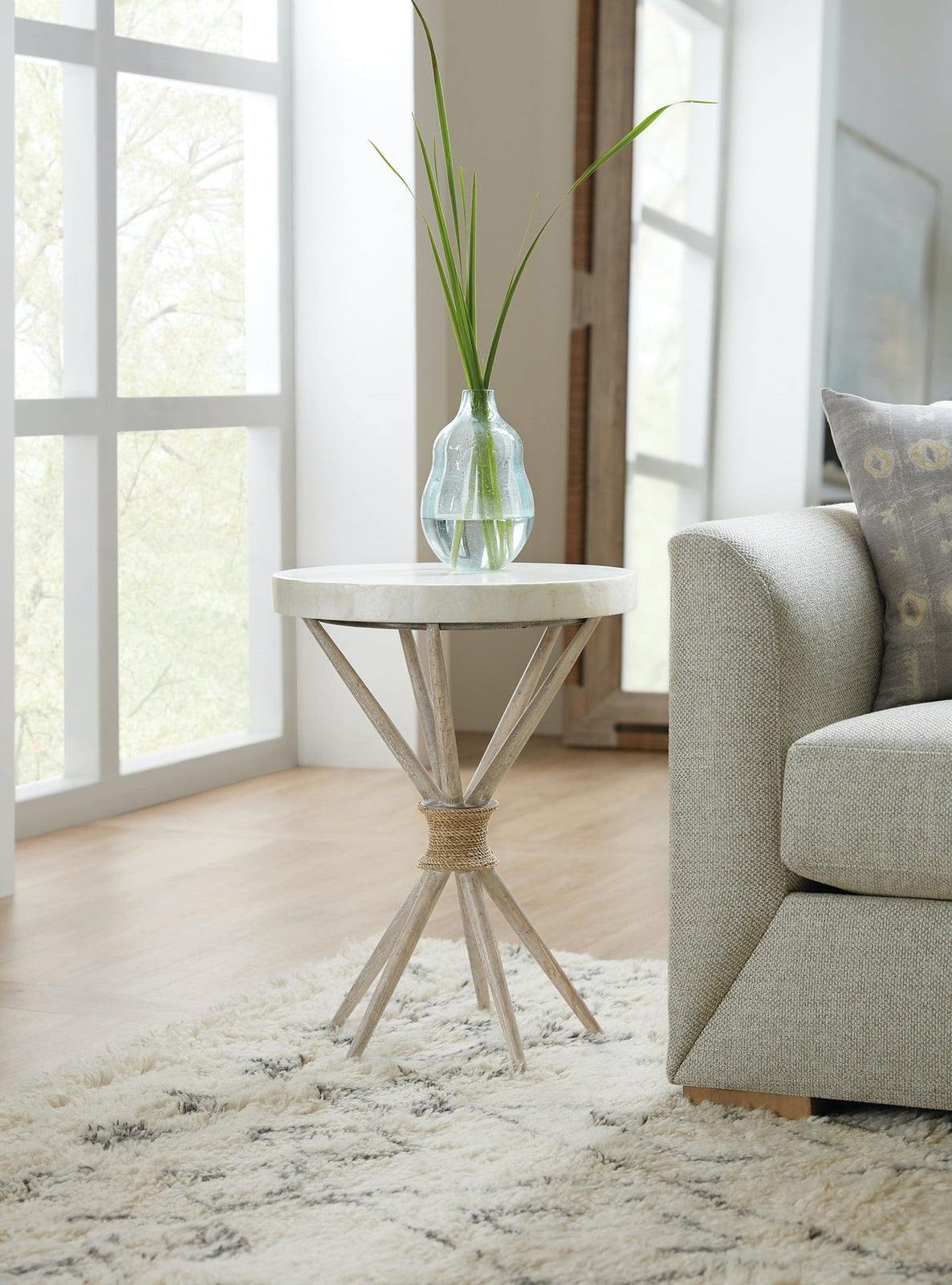 Amani Accent Table | Hooker | Home Elegance USA