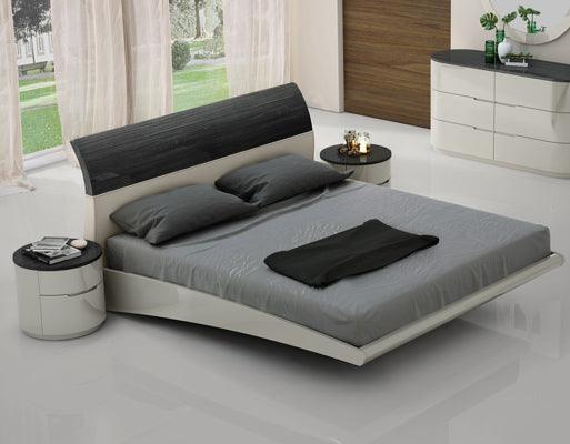 Amsterdam Eastern King Bed - 18213 - K | J&M | Home Elegance USA