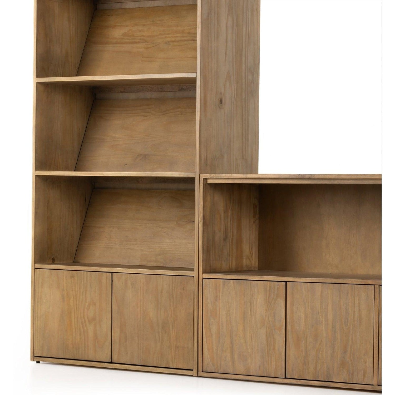 Four Hands Bane Media Unit