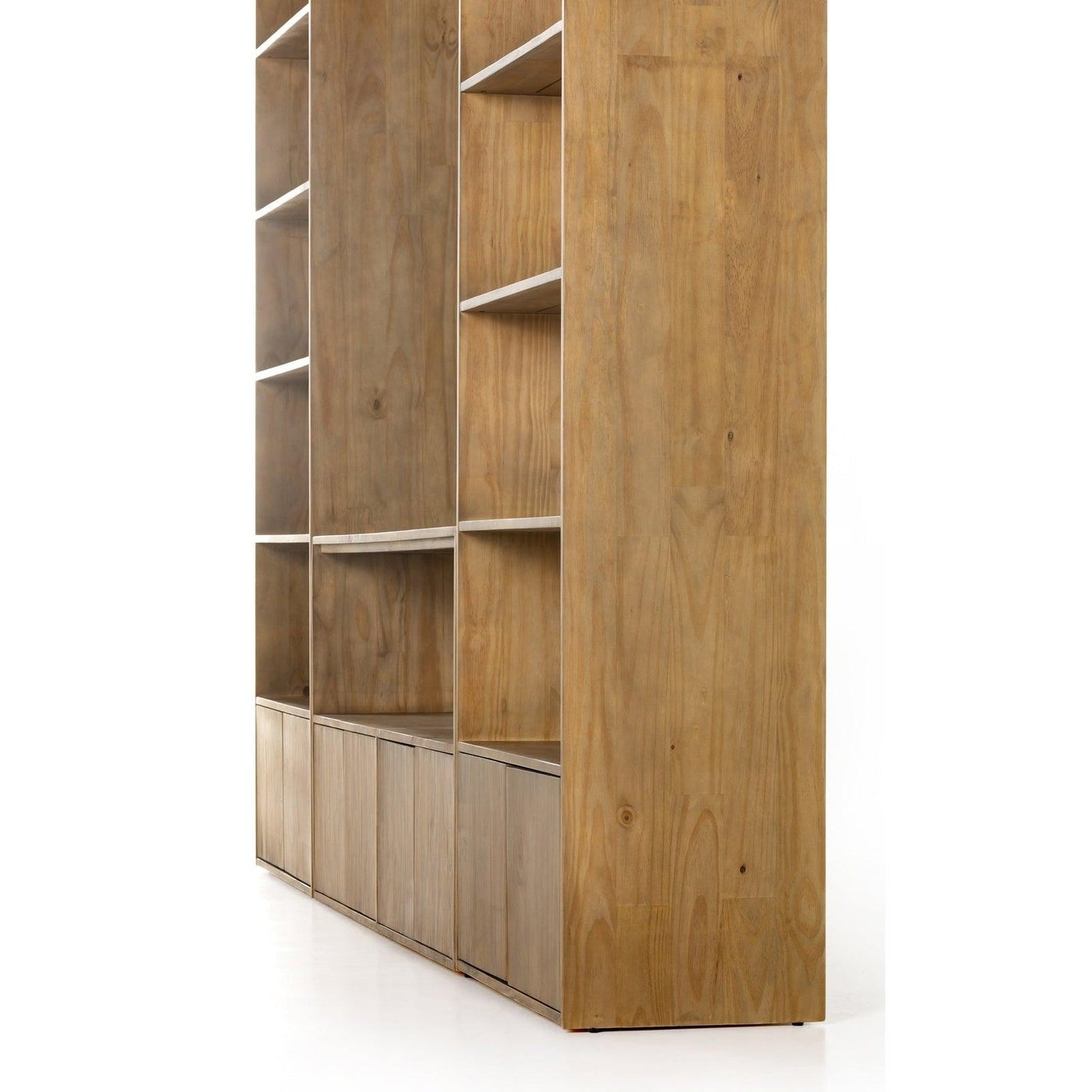 Four Hands Bane Media Unit