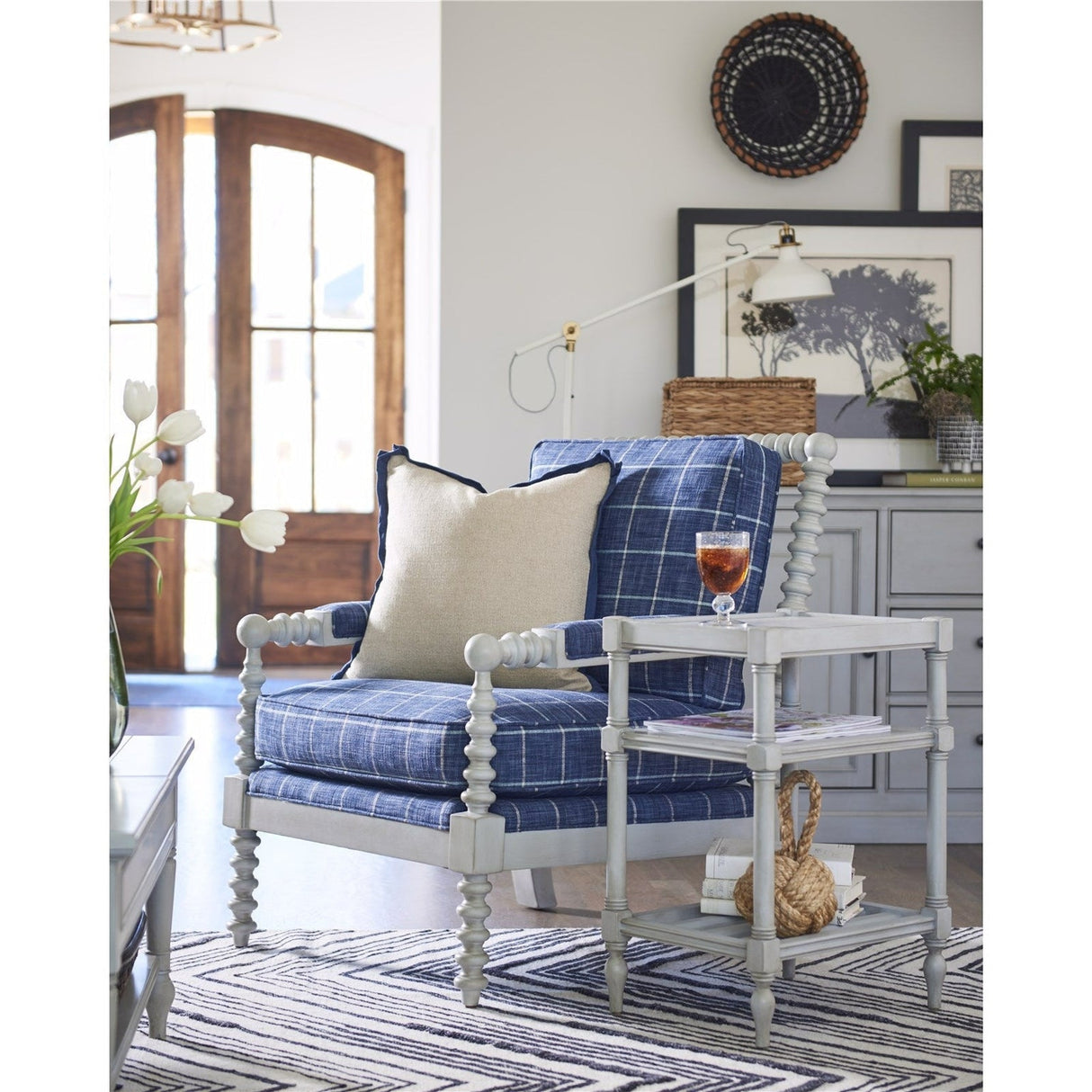 Summer Hill Chairside Table | Universal