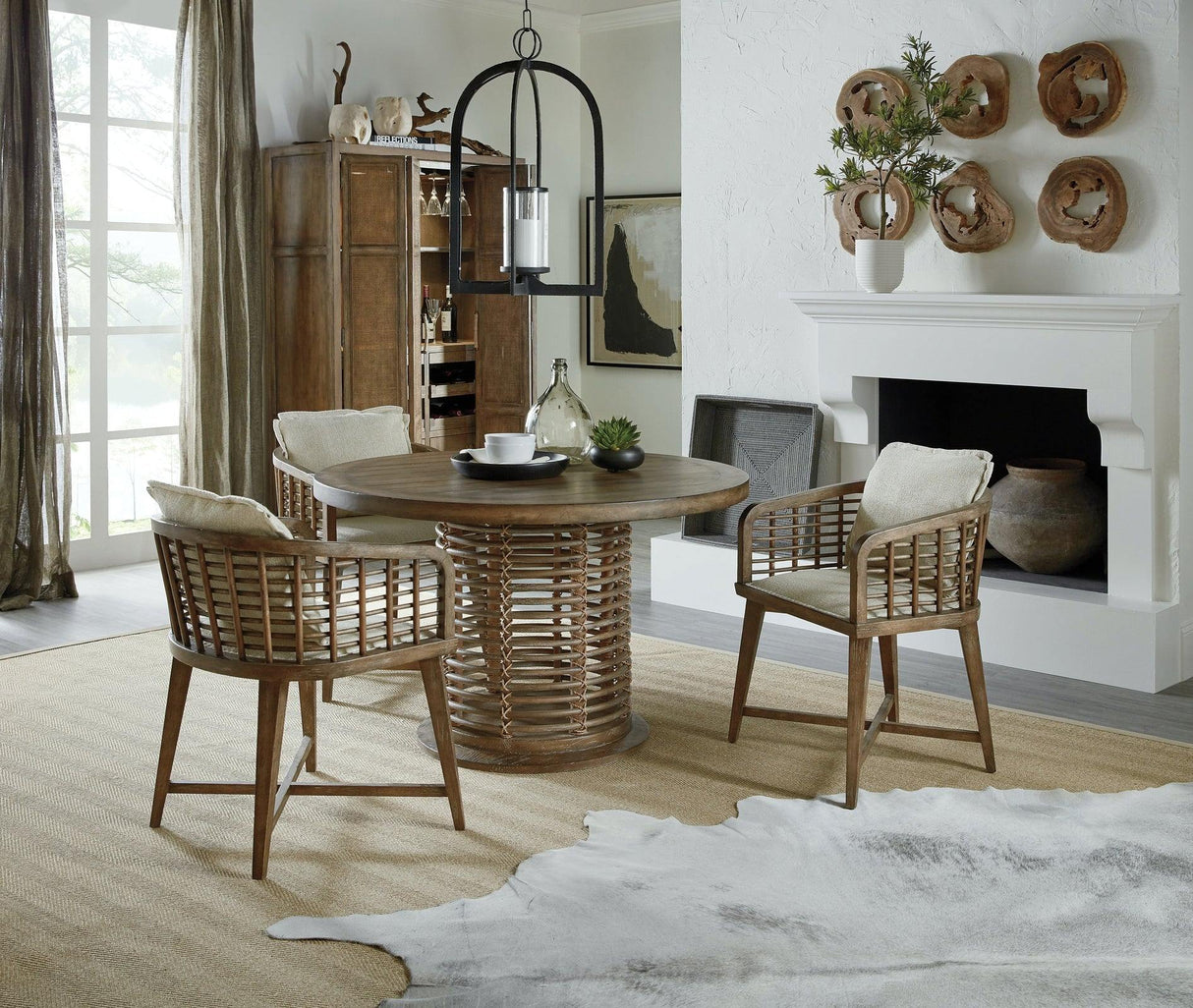 Bar And Game Room Sundance Bar Cabinet - | Hooker | Home Elegance USA