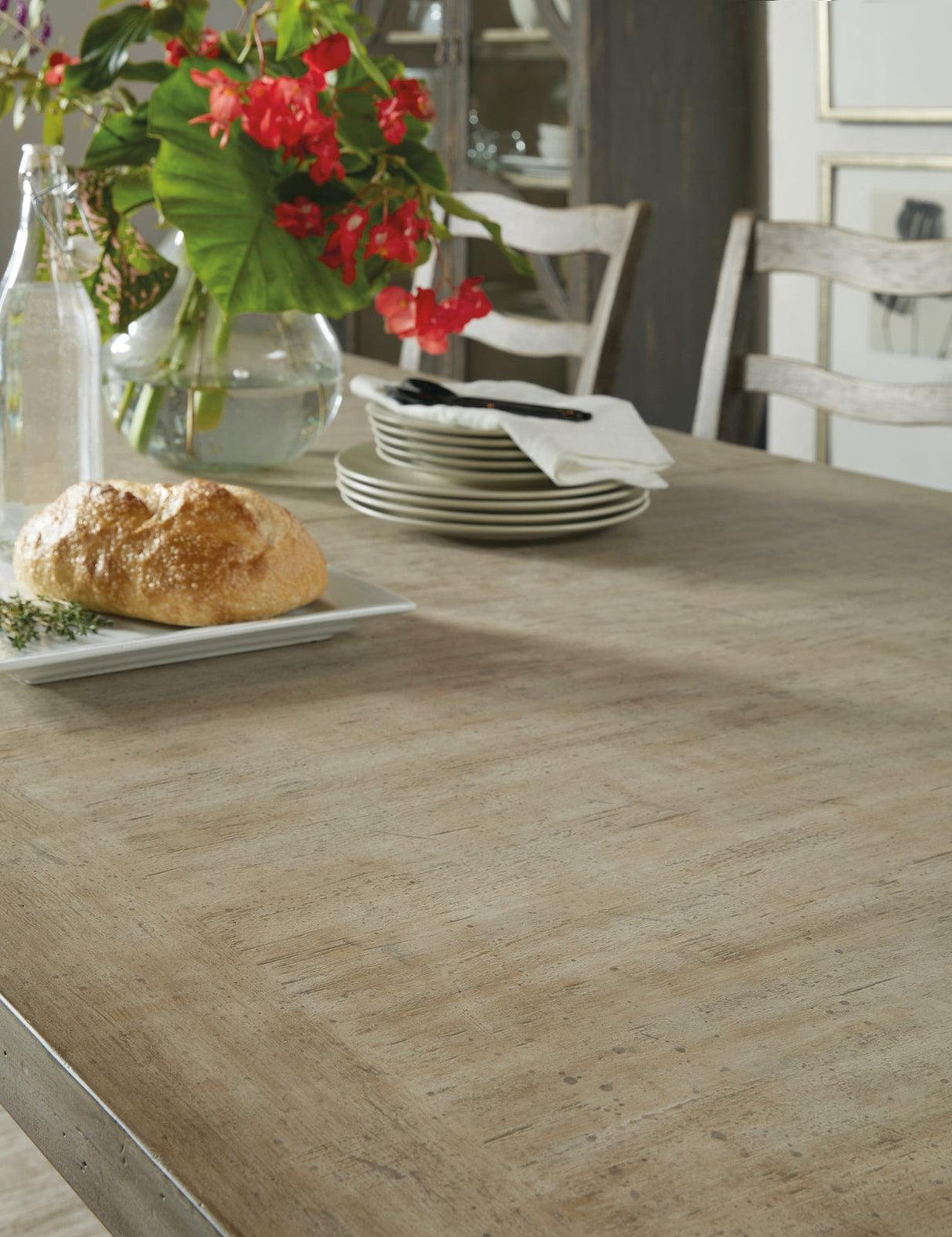 Alfresco Vittorio 80In Rectangle Dining Table W/ 2 - 22In Leaves | Hooker | Home Elegance USA