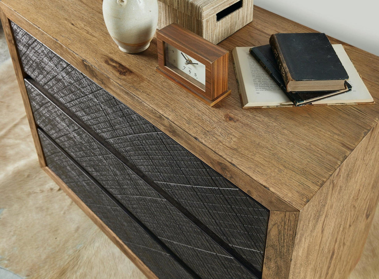 Big Sky Bachelors Chest 117 | Hooker | Home Elegance USA