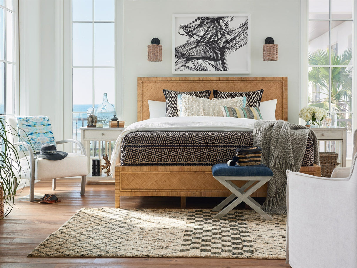 Coastal Living Long Key Bed | Universal