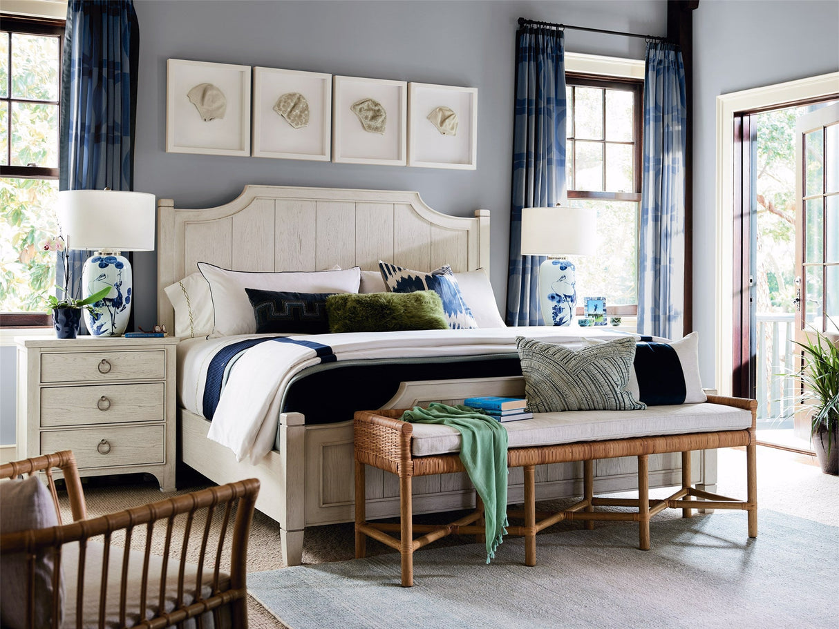 Coastal Living Surfside Bed | Universal