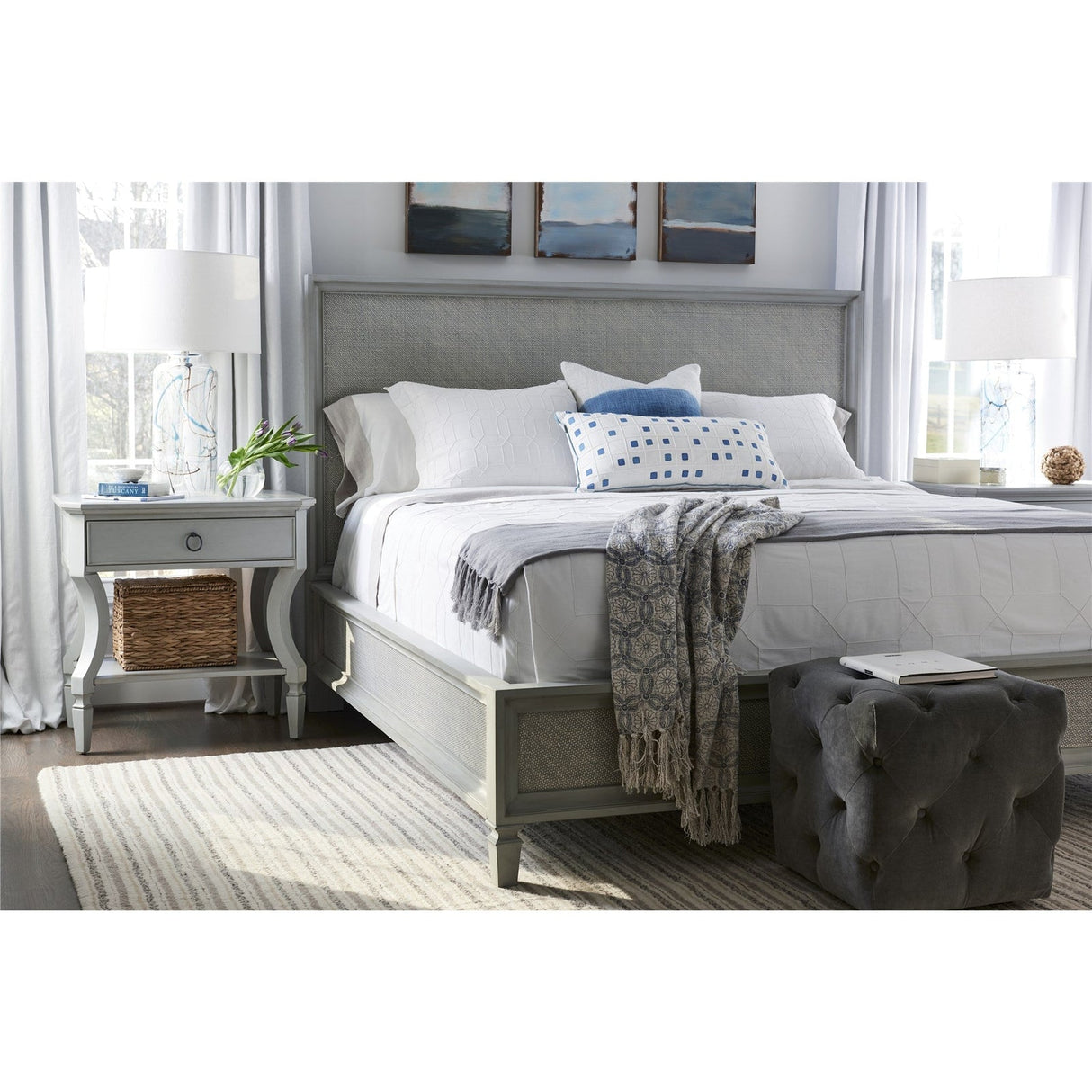 Summer Hill Woven Accent Bed | Universal
