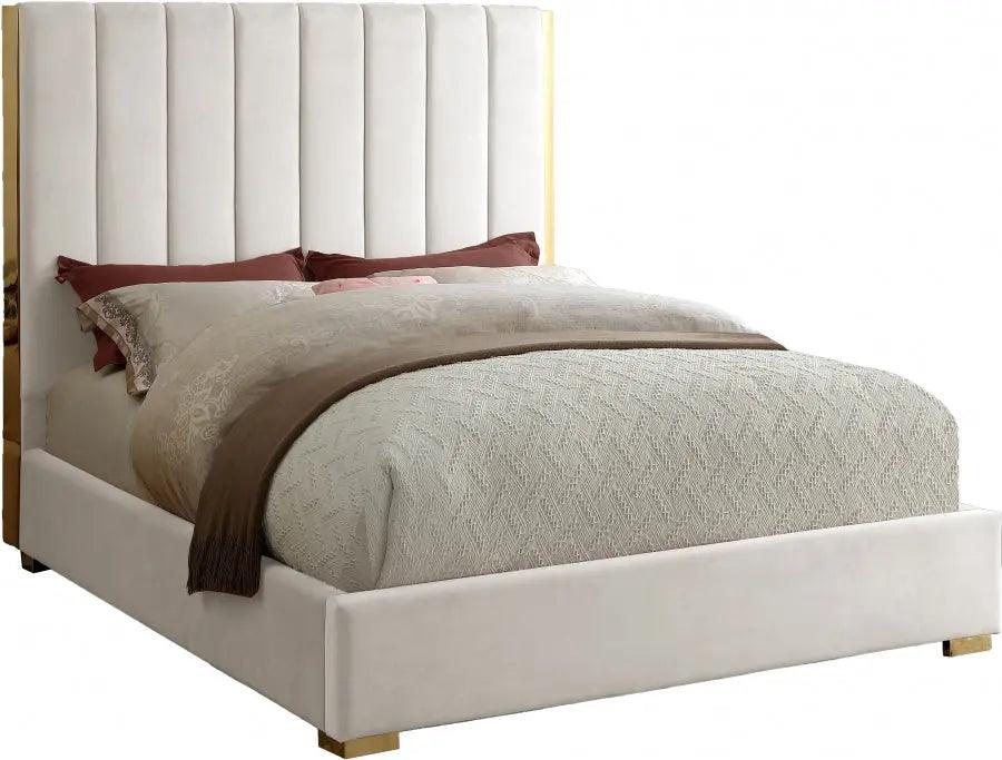 Becca Velvet Bed | Meridian | Home Elegance USA