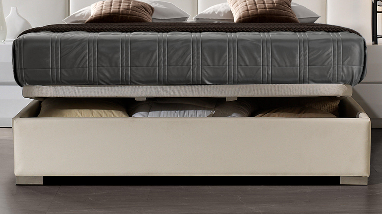 Esf Furniture - Martina 5 Piece Queen Storage Bedroom Set In White - Martinabedqswhite-5Set