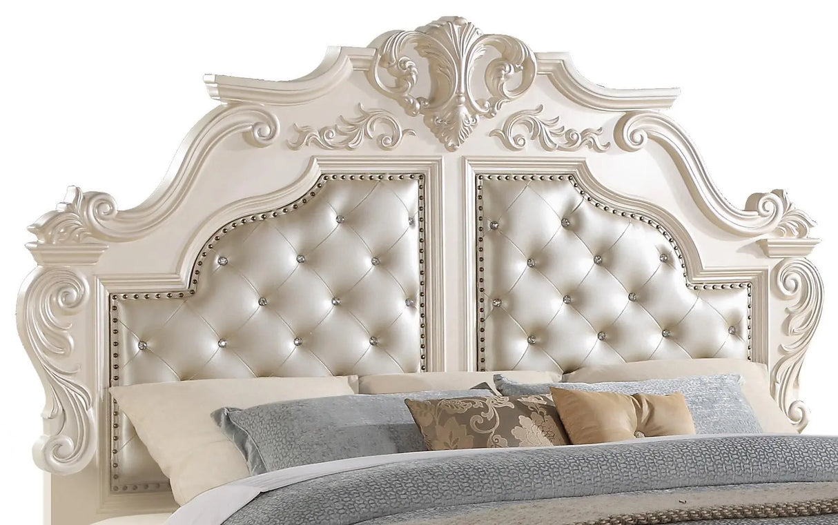 Victoria Traditional Style King Bed in Off-White finish Wood - Home Elegance USA