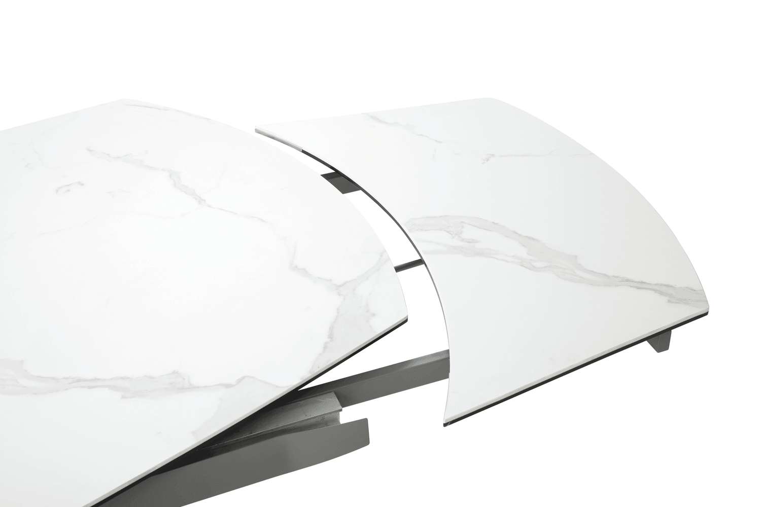 Esf Furniture - Extravaganza 9035 Dining Table In Mat/Shiny - 9035Diningtable