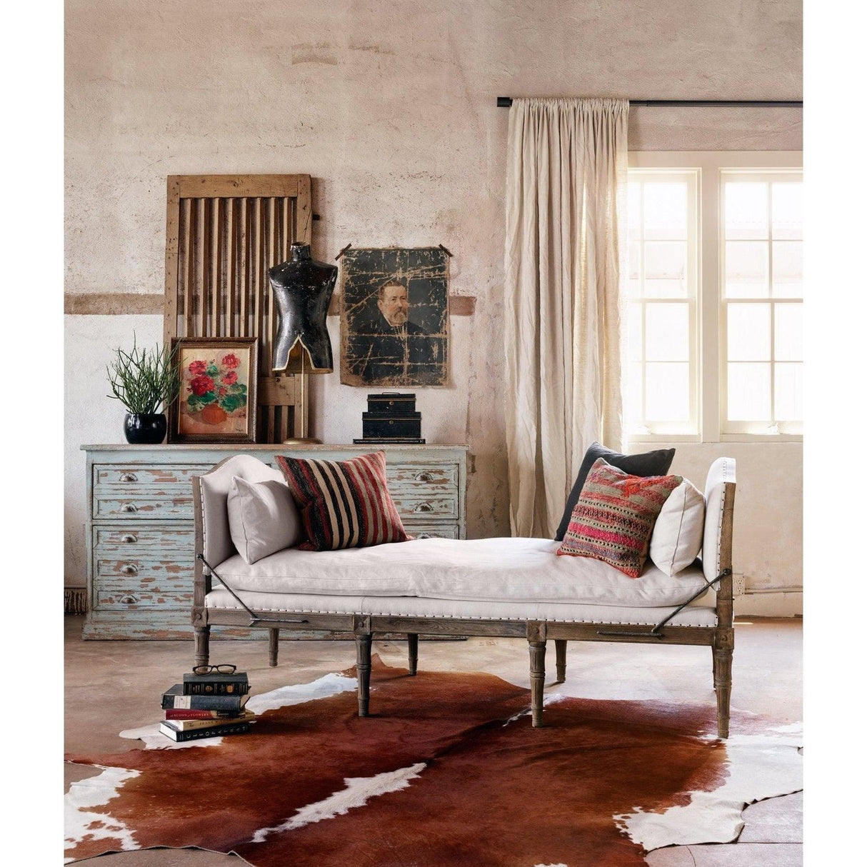 Four Hands Allison Chaise