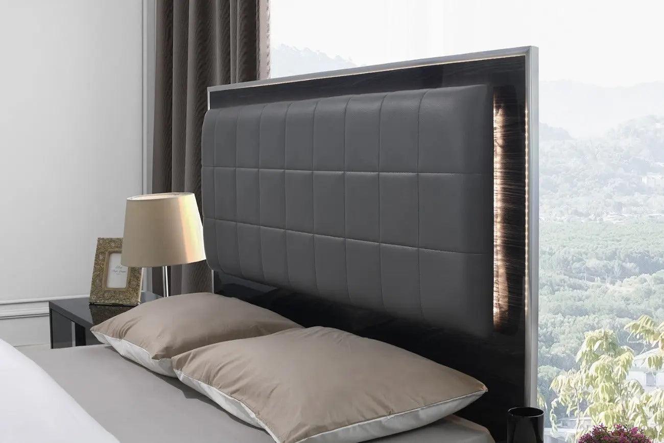 Giulia Premium Bedroom set by J&M Furniture J&M Furniture