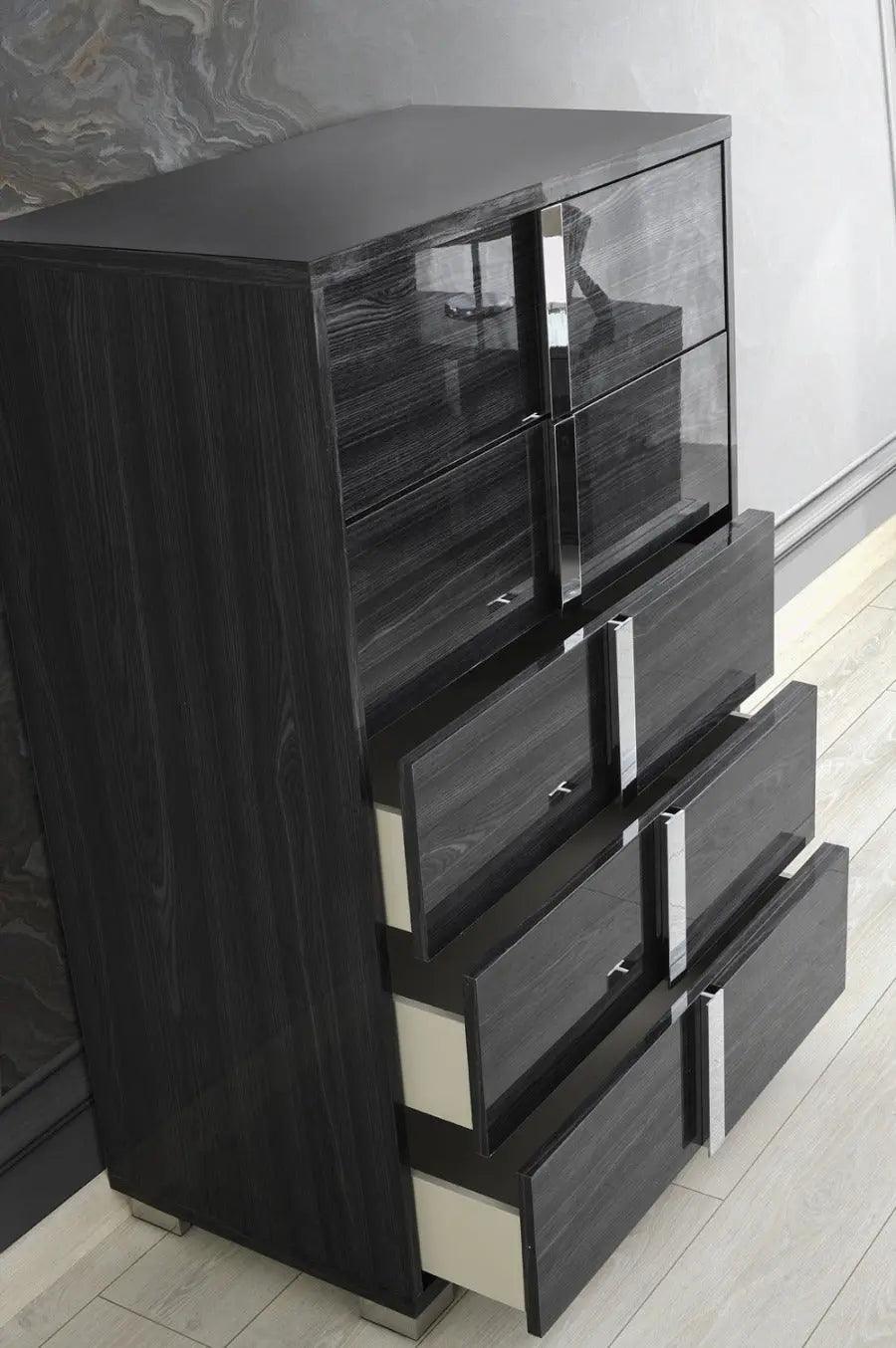 Giulia Premium Bedroom set by J&M Furniture J&M Furniture