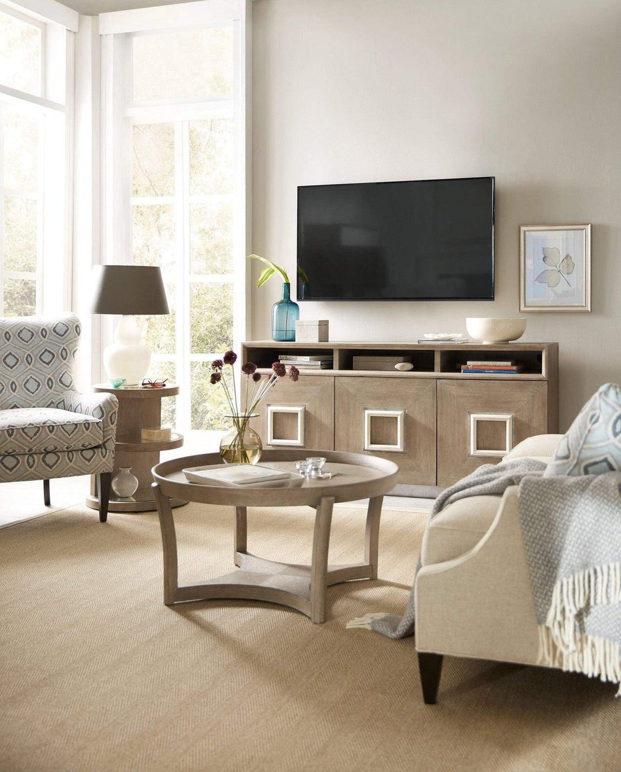 Affinity Round Cocktail Table | Hooker | Home Elegance USA