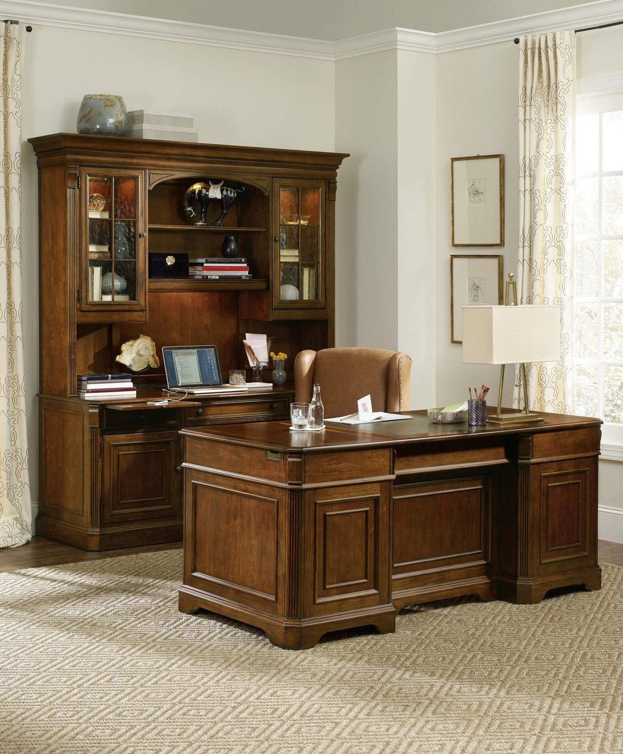 Brookhaven Executive Desk | Hooker | Home Elegance USA