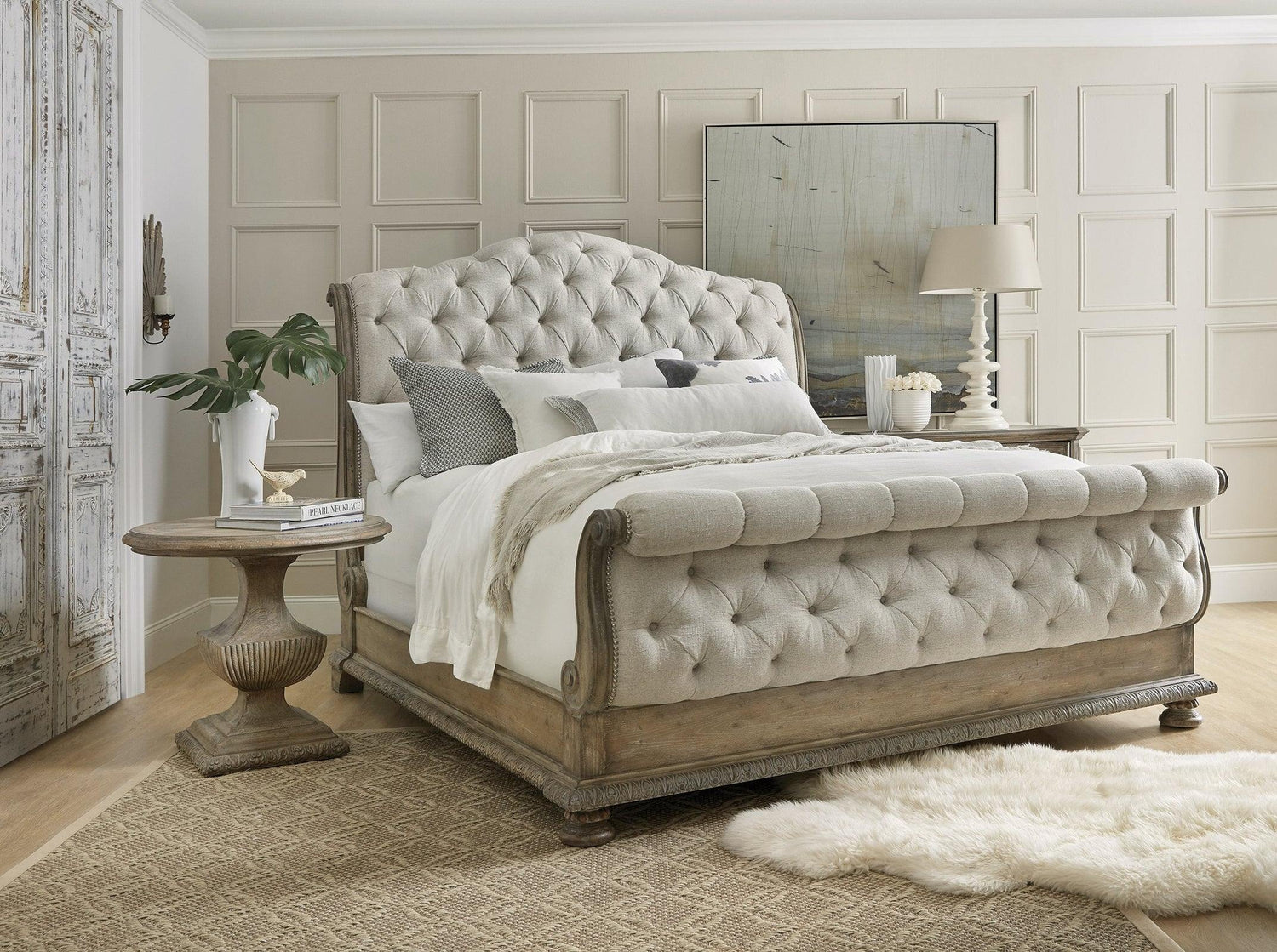 Castella Tufted Bed | Hooker | Home Elegance USA