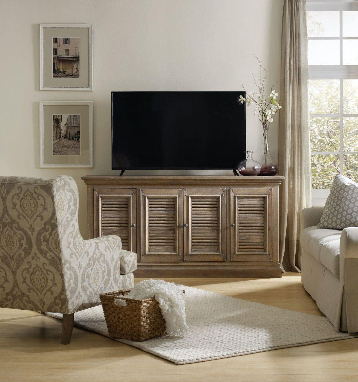 72In Entertainment Console | Hooker | Home Elegance USA