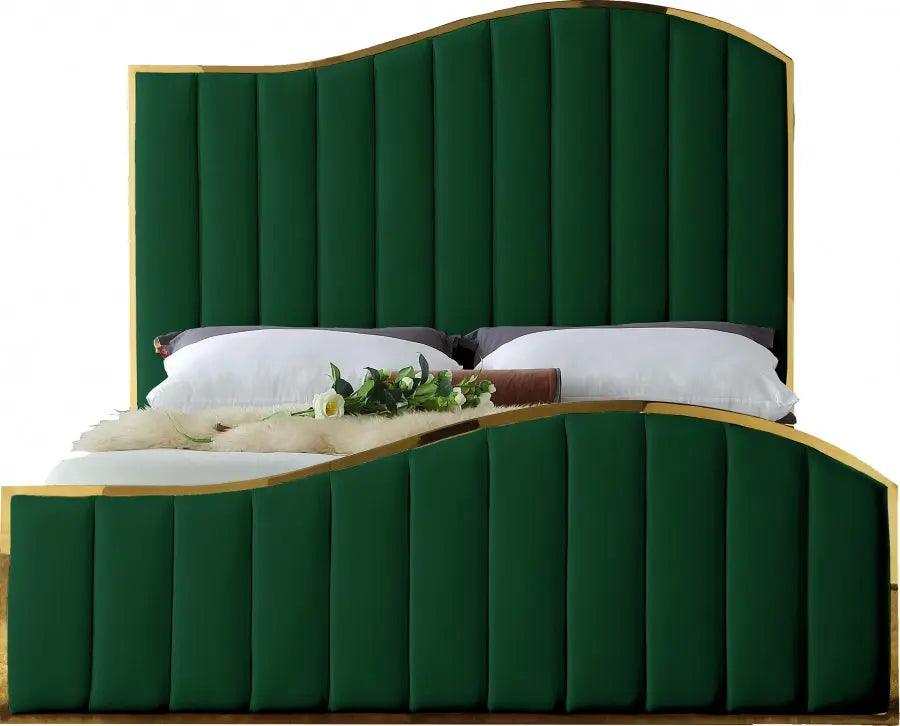 Jolie Velvet Platform Bed by Meridian Furniture Meridian Furniture