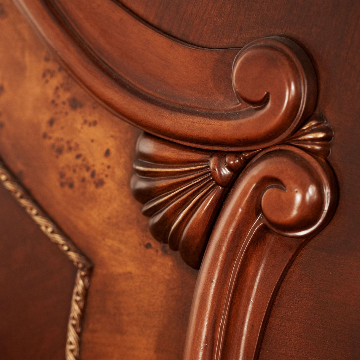 Cortina Sleigh Bed - Michael Amini | Aico | Home Elegance USA