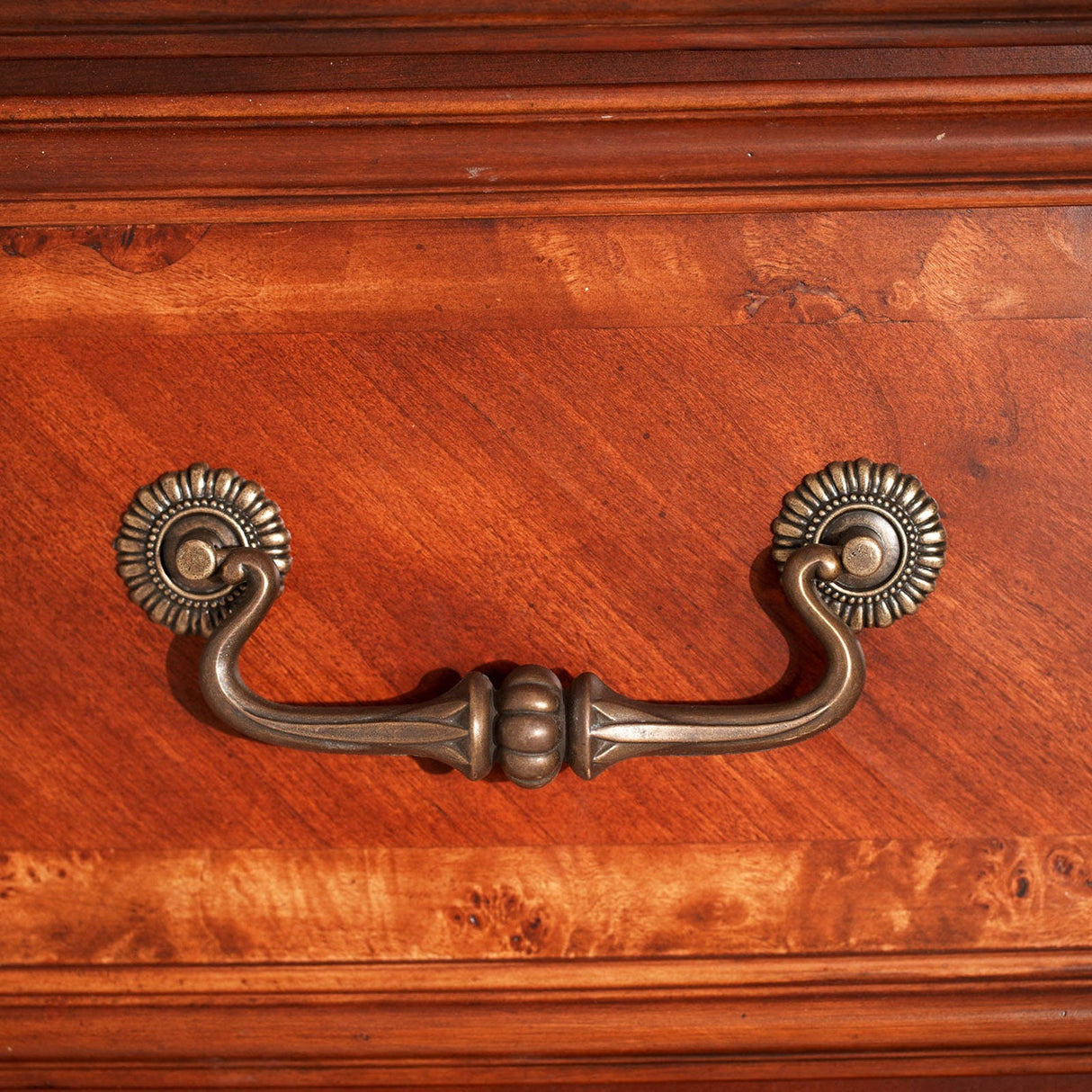 Cortina Vertical Storage Cabinets Chest | Aico | Home Elegance USA