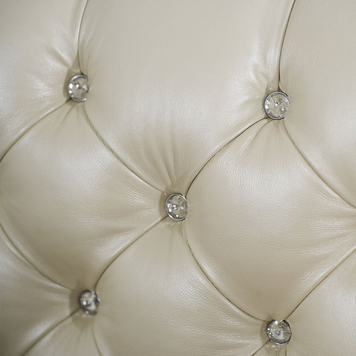Michael Amini Hollywood Swank Bed - Home Elegance USA