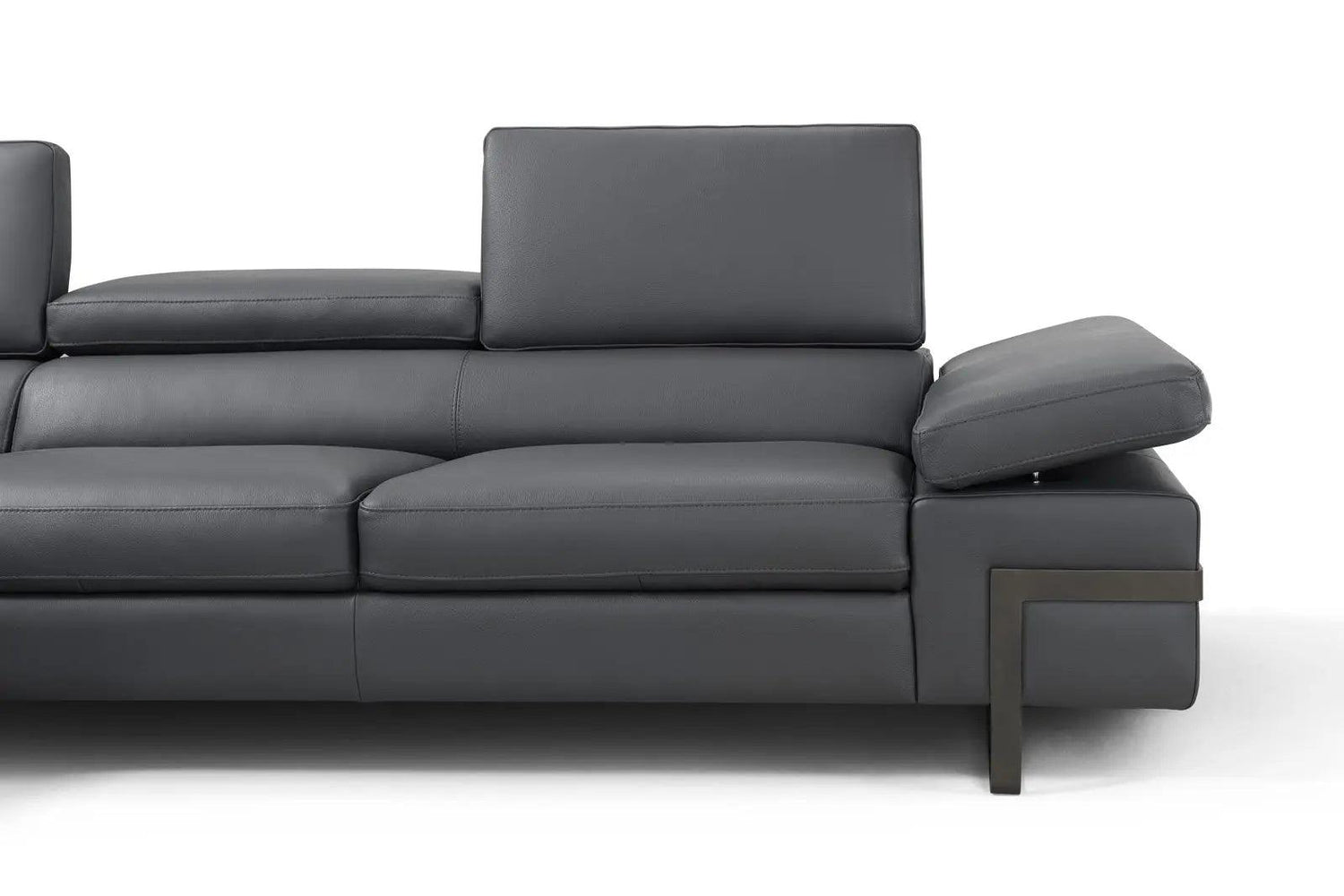 Rimini Italian Leather Sectional by J&M Furniture J&M Furniture