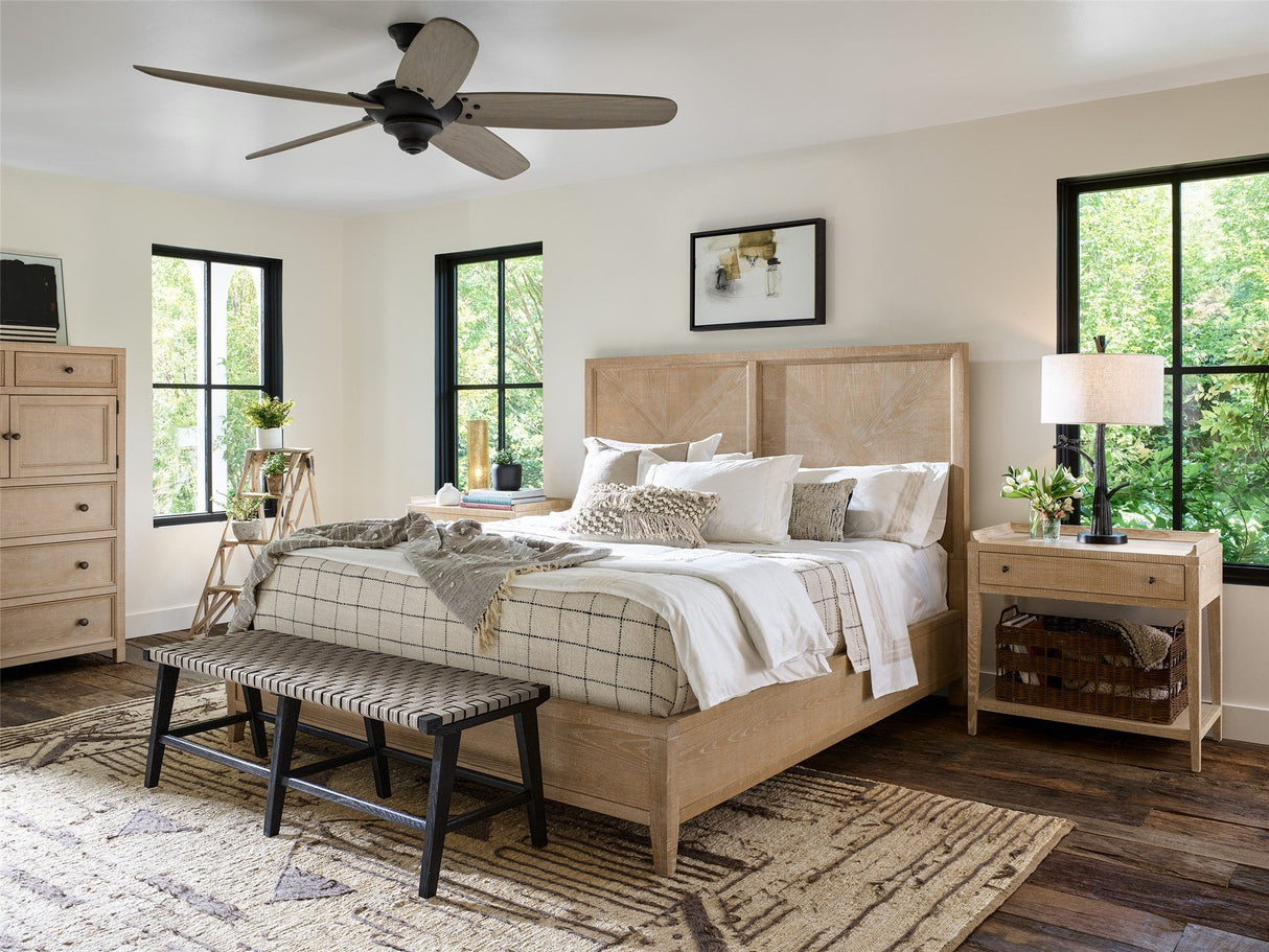 Modern Farmhouse Ames Bed | Universal