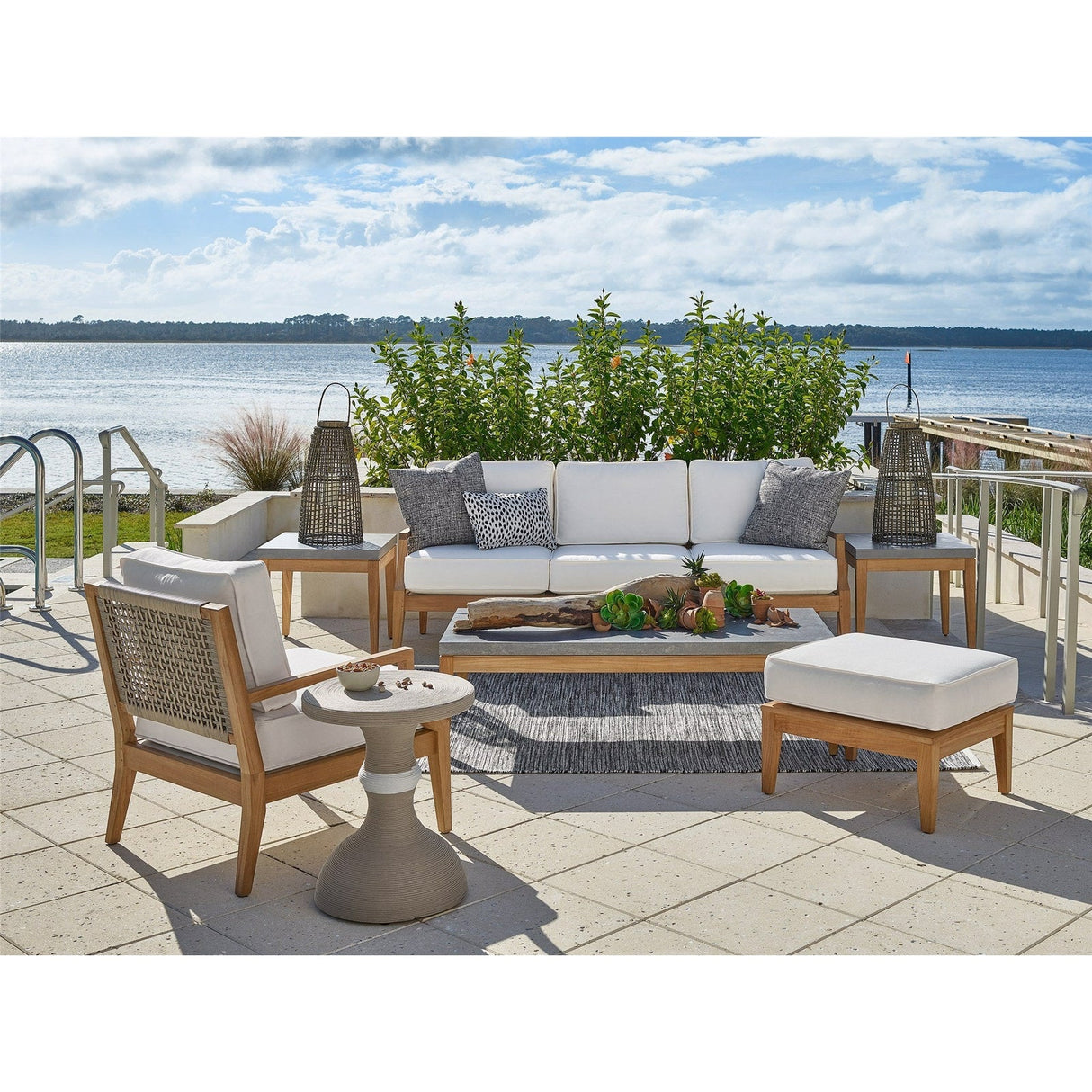 Coastal Living Outdoor Chesapeake Sofa | Universal