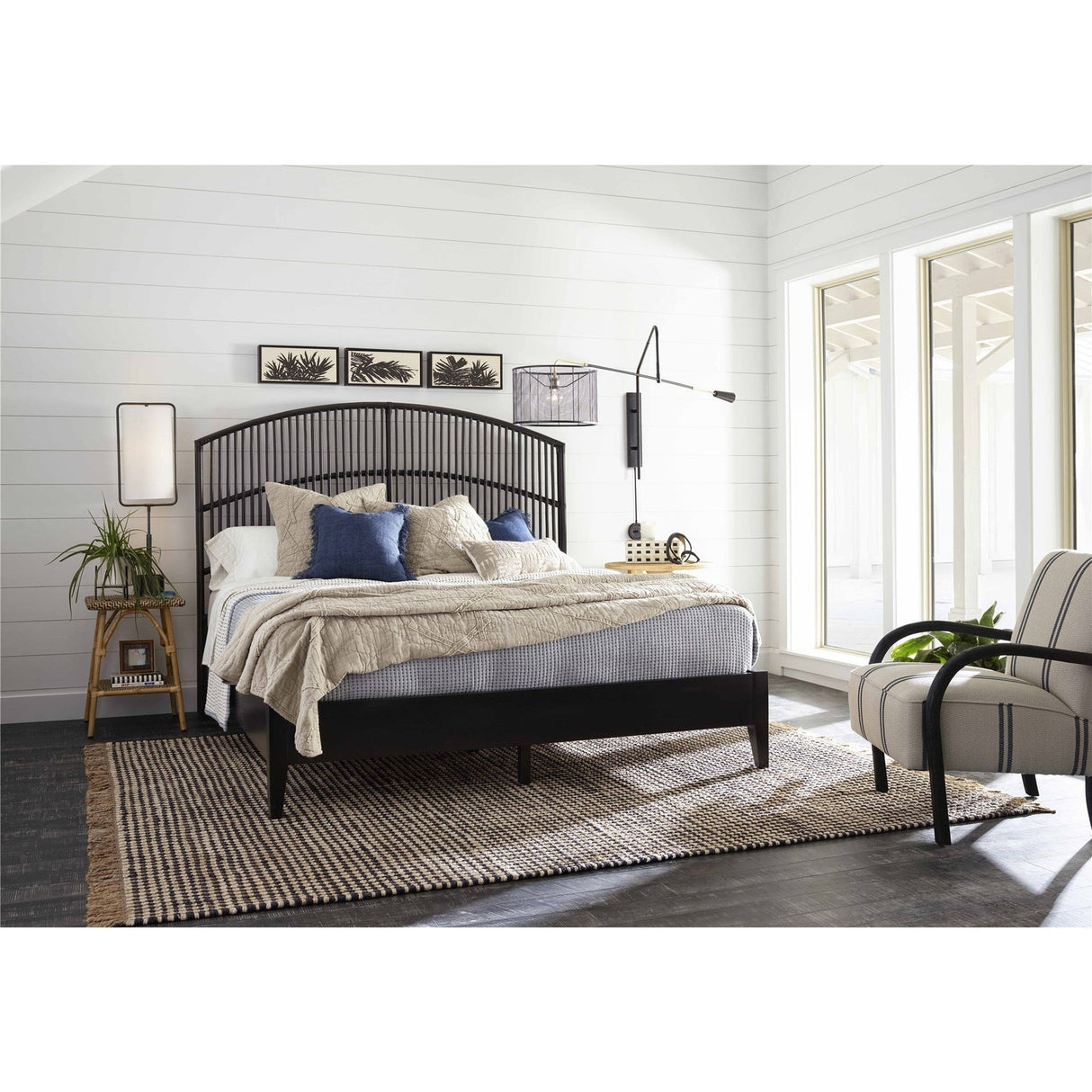 Getaway Blackadore Caye Bed | Universal