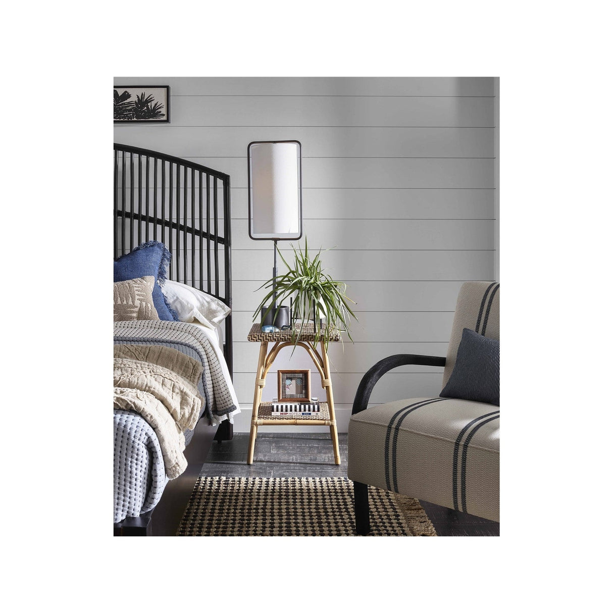 Getaway Wailea Accent Table | Universal