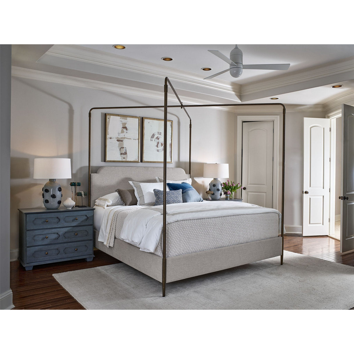 Past Forward Poster Bed | Universal