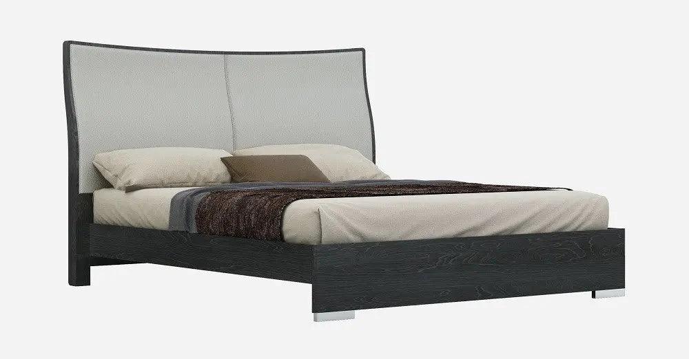 Vera Modern Bedroom Set by J&M Furniture J&M Furniture
