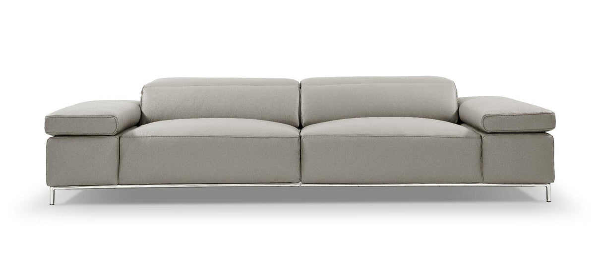 J&M Furniture - I800 Sofa In Light Grey - 18004S