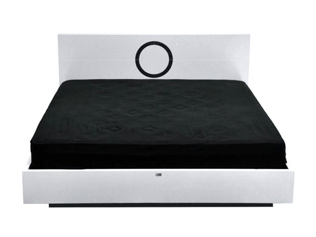 Queen Ovidius - Modern White Crocodile Lacquer Bed - View Image 1