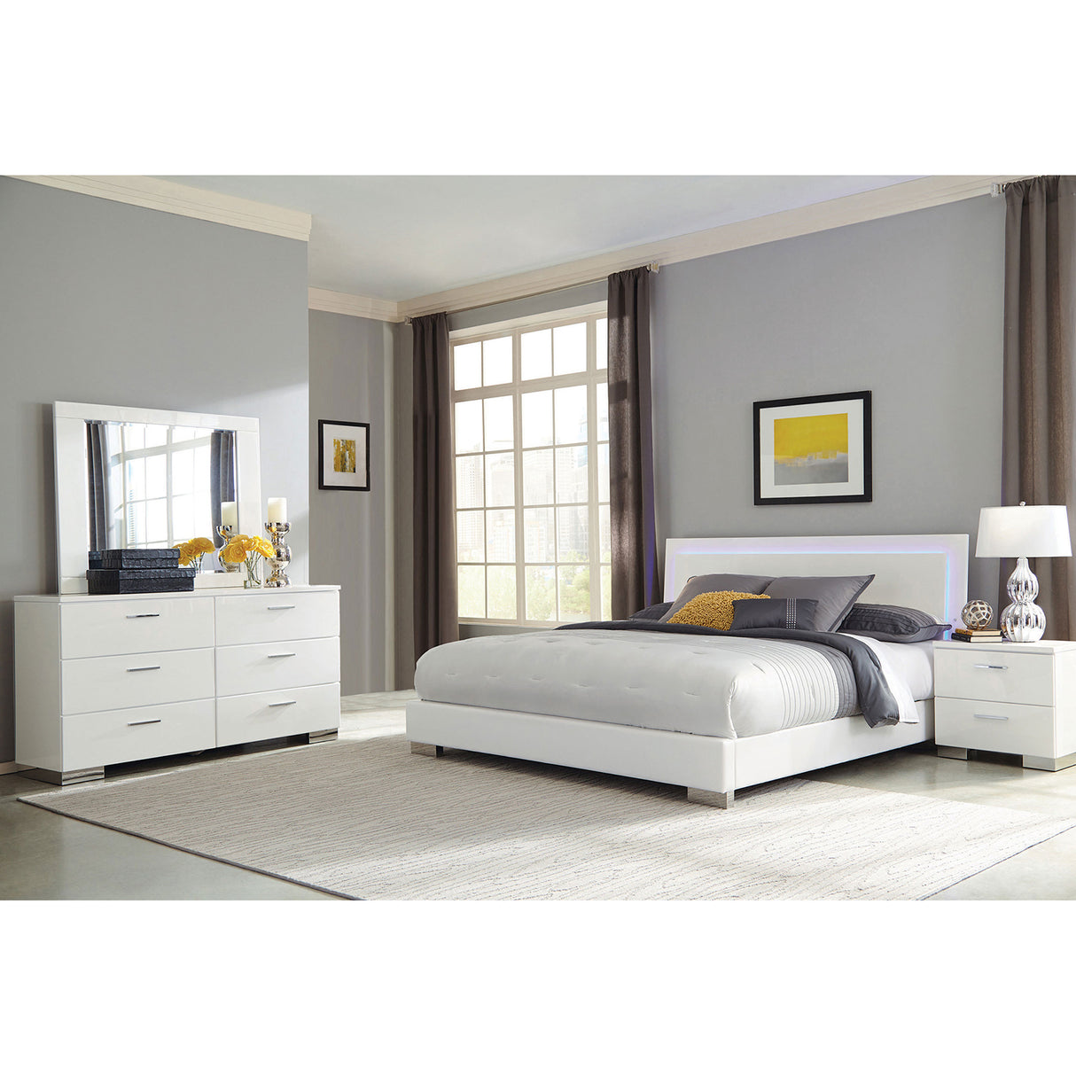 Dulcey White High Gloss 4-piece Eastern King Bedroom Set
