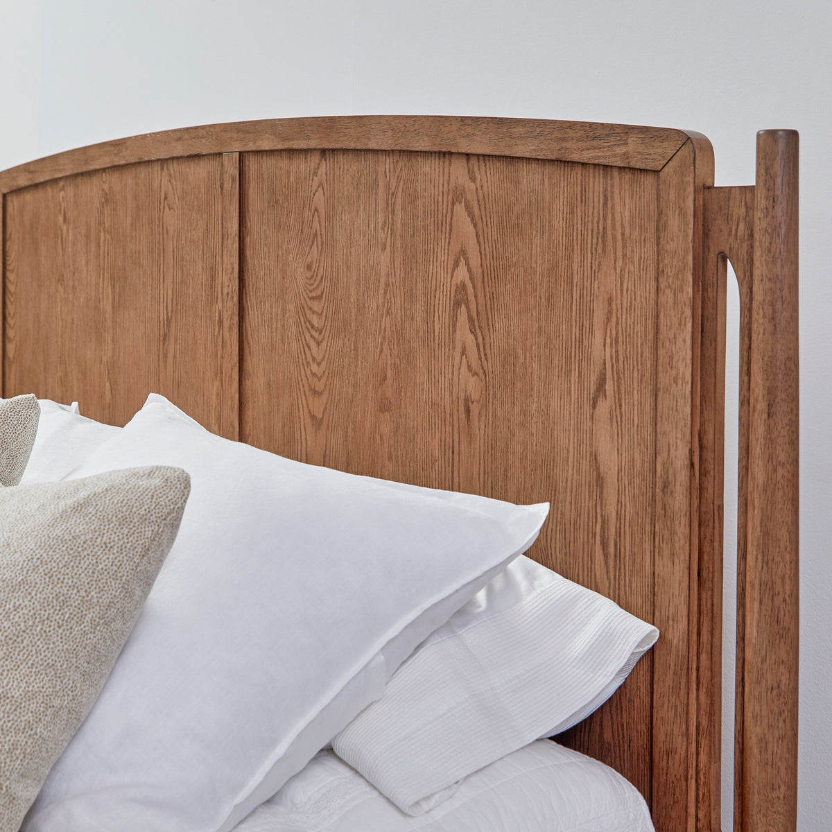 Verona King Panel Bed - Light Brown | Flexsteel