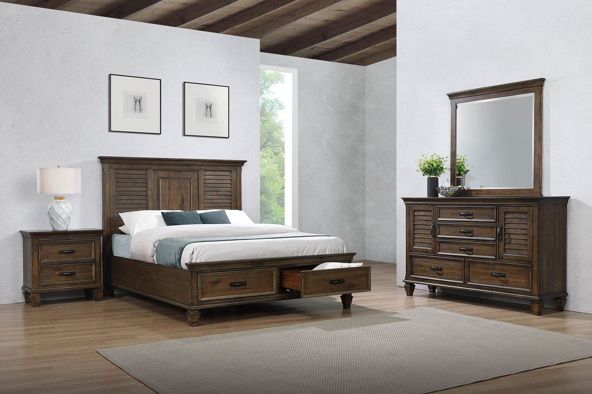 Eastern King Bed 4 Pc Set - Franco 4-piece Eastern King Bedroom Set Burnished Oak