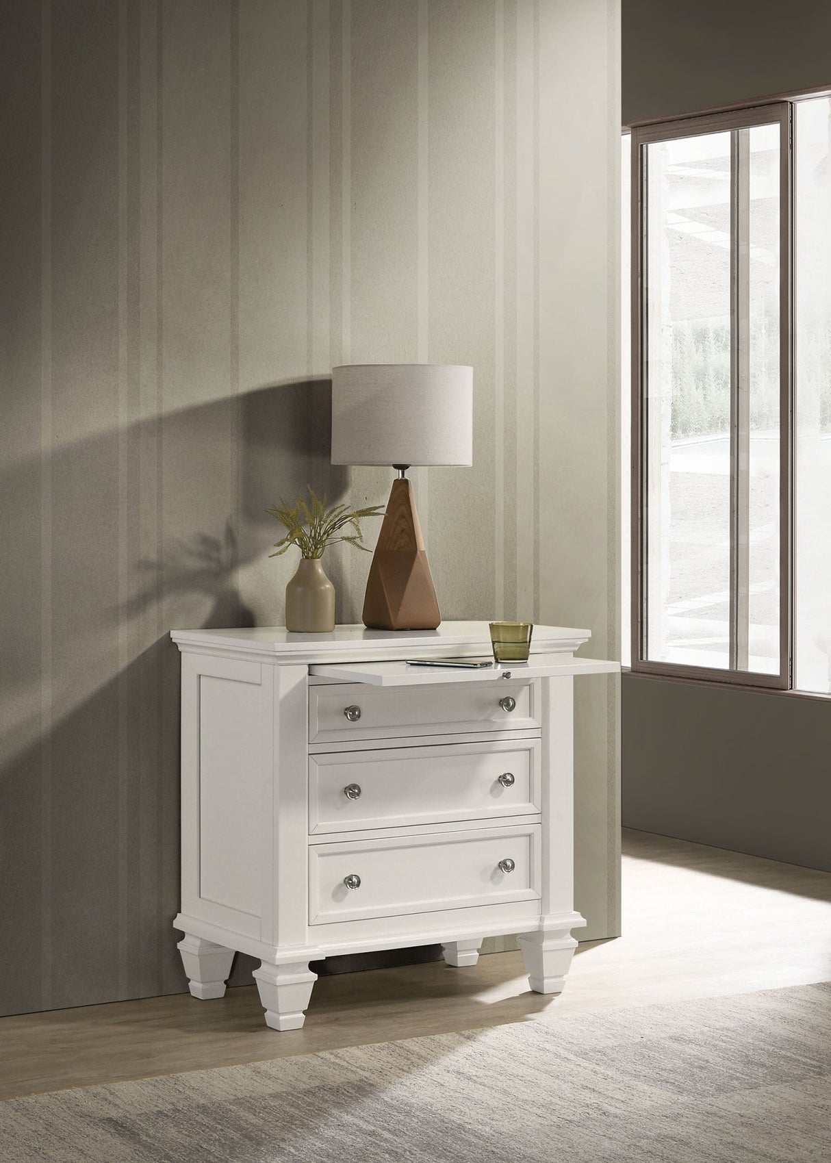 Nightstand - Sandy Beach 3-drawer Nightstand Cream White