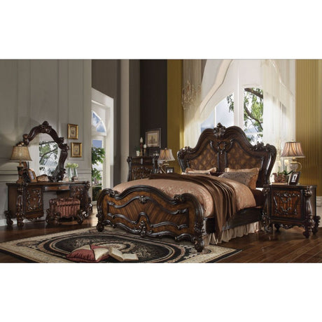 Acme - Versailles EK Bed 21787EK Cherry Oak Finish