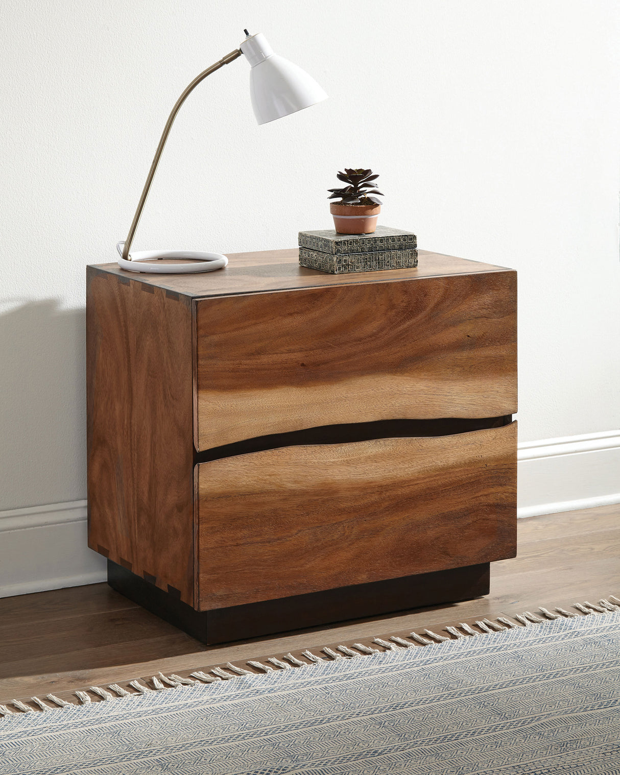 Nightstand - Winslow 2-drawer Nightstand Smokey Walnut and Coffee Bean