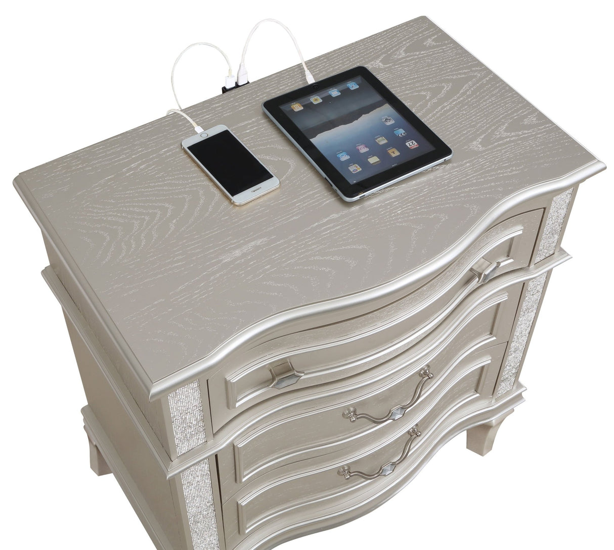 Nightstand - Evangeline 3-drawer Nightstand Silver Oak