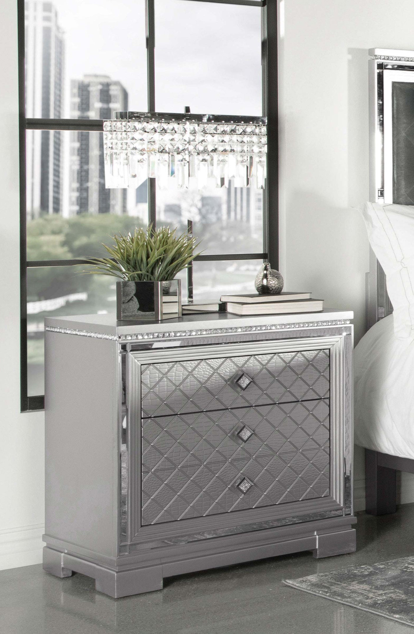 Nightstand - Eleanor Rectangular 2-drawer Nightstand Metallic