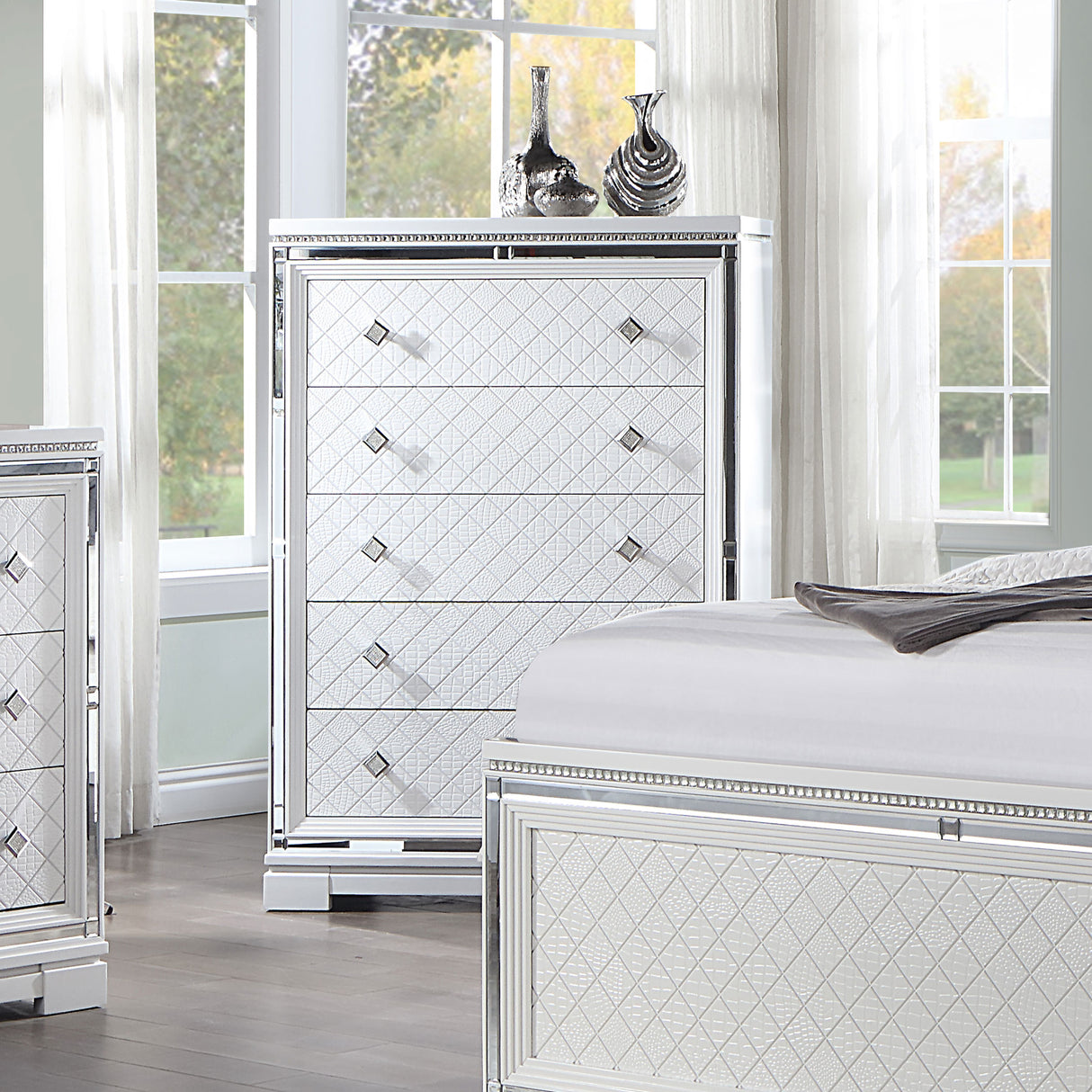 Chest - Eleanor Rectangular 5-drawer Chest White